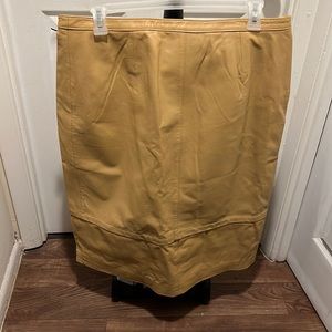 Women’s khaki leather vintage pencil skirt in great condition